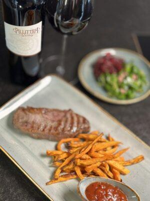 Pillitteri Cabernet Merlot from Pillitteri Estates Winery Niagara Canada with Rumpsteak online at cellardoor24.de