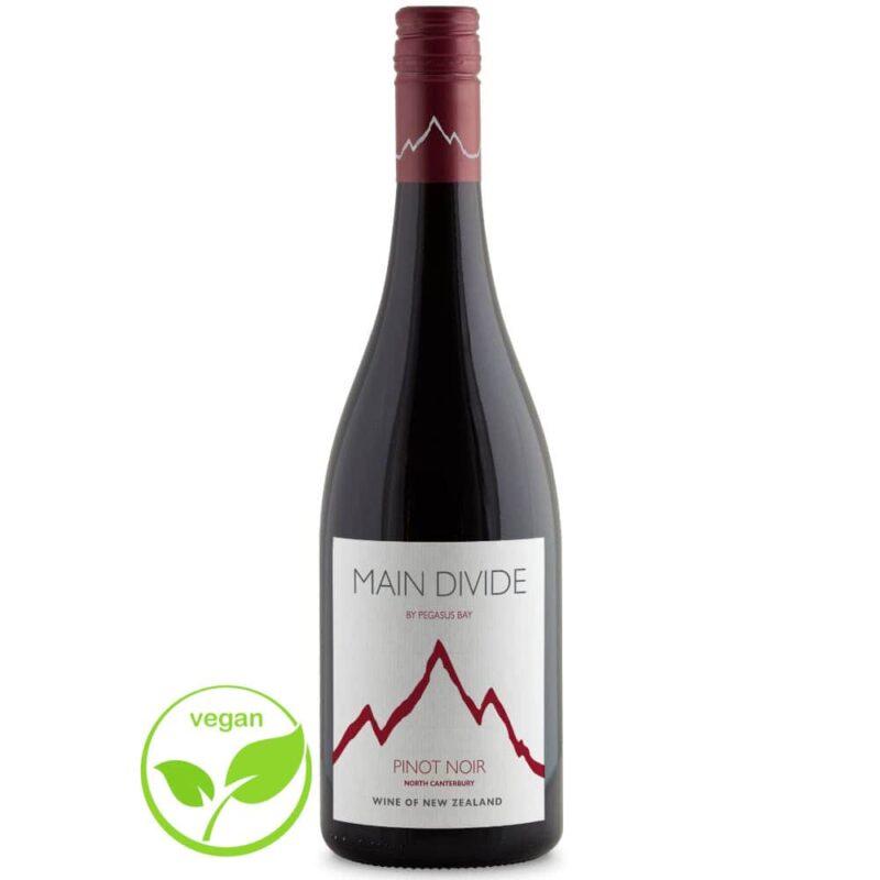 2021 Main Divide Pinot Noir from Waipara New Zealand now online at cellardoor24.de
